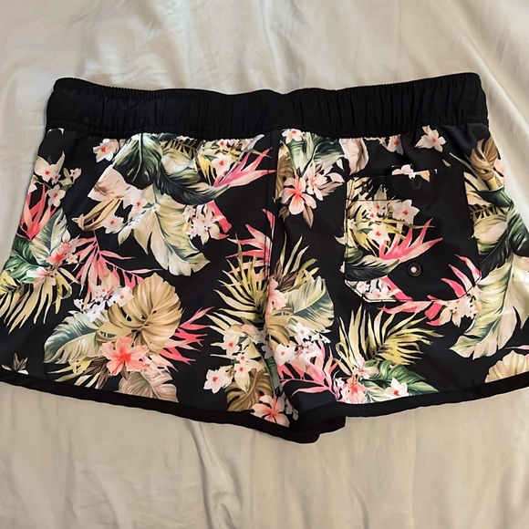 Ripcurl surf shorts - Picture 2 of 2